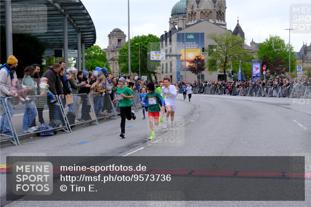 25.04.2026 - Das Zehntel Tim E. http://msf.ph/oto/9573736 25.04.2026 10:47:59 Ziel 5293, 5309, 6092, 6317, 6540, 8056, 8074 meine-sportfotos.de