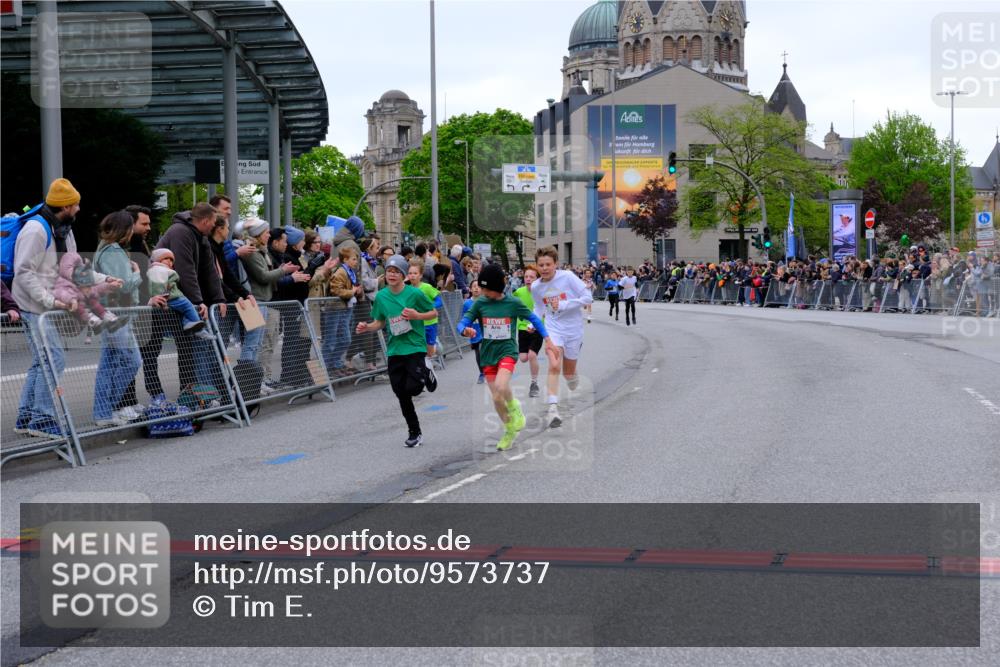 25.04.2026 - Das Zehntel Tim E. http://msf.ph/oto/9573737 25.04.2026 10:47:59 Ziel 5293, 5309, 6092, 6317, 6540, 8056, 8074 meine-sportfotos.de