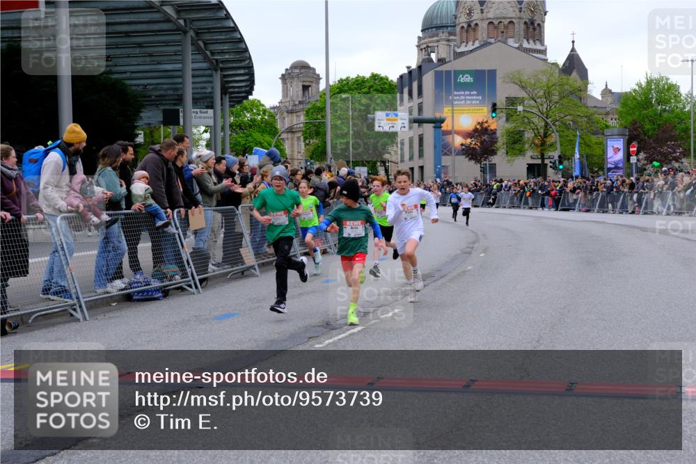 25.04.2026 - Das Zehntel Tim E. http://msf.ph/oto/9573739 25.04.2026 10:47:59 Ziel 5293, 5309, 6092, 6317, 6540, 8056, 8074 meine-sportfotos.de