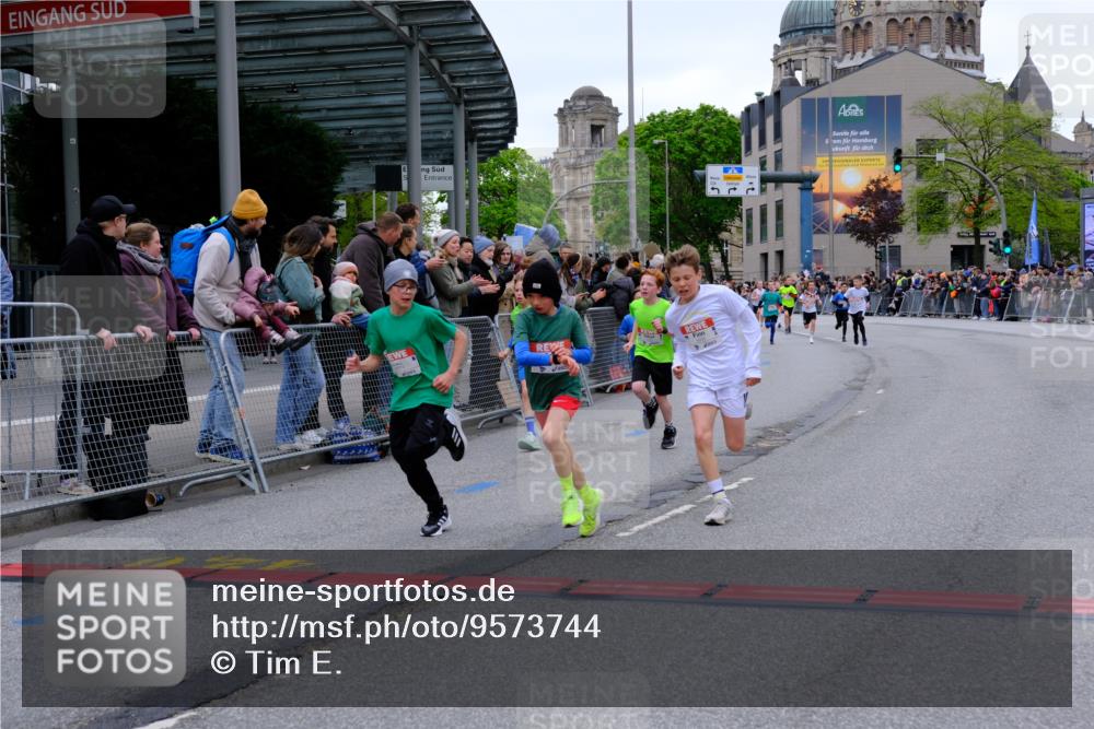 25.04.2026 - Das Zehntel Tim E. http://msf.ph/oto/9573744 25.04.2026 10:48:00 Ziel 5103, 5293, 5309, 6092, 6317, 6540, 8056, 8062, 8074 meine-sportfotos.de