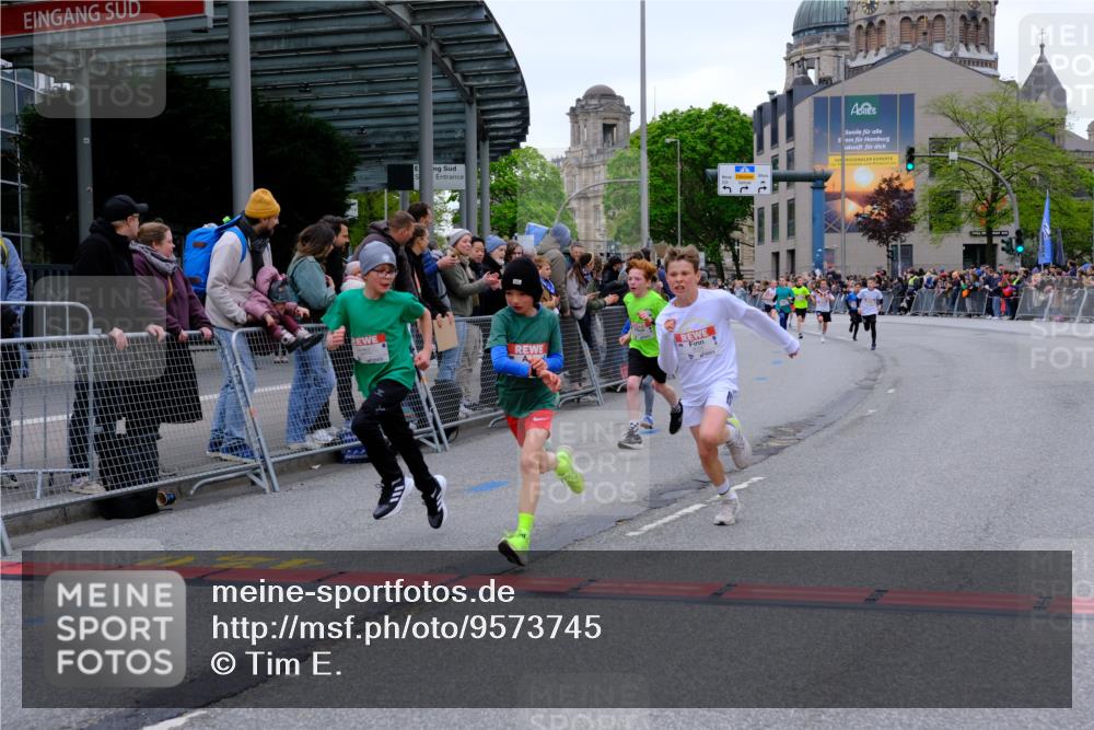 25.04.2026 - Das Zehntel Tim E. http://msf.ph/oto/9573745 25.04.2026 10:48:00 Ziel 5103, 5293, 5309, 6092, 6317, 6540, 8056, 8062, 8074 meine-sportfotos.de