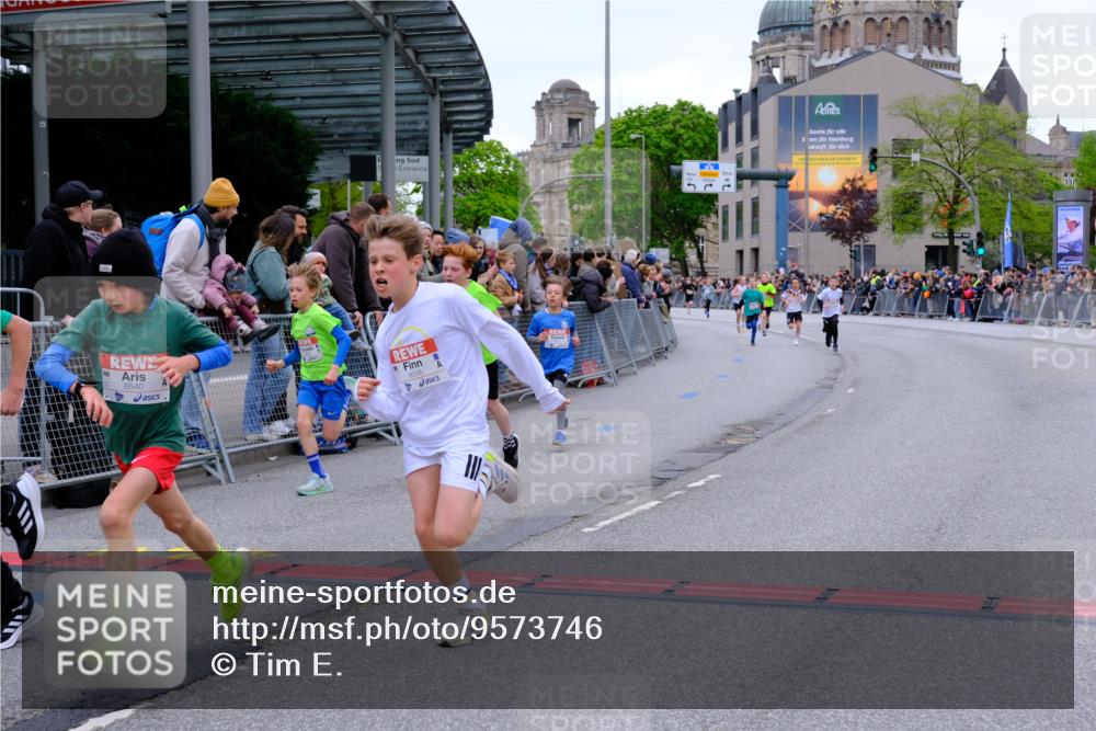 25.04.2026 - Das Zehntel Tim E. http://msf.ph/oto/9573746 25.04.2026 10:48:00 Ziel 5103, 5293, 5309, 6092, 6317, 6540, 8056, 8062, 8074 meine-sportfotos.de