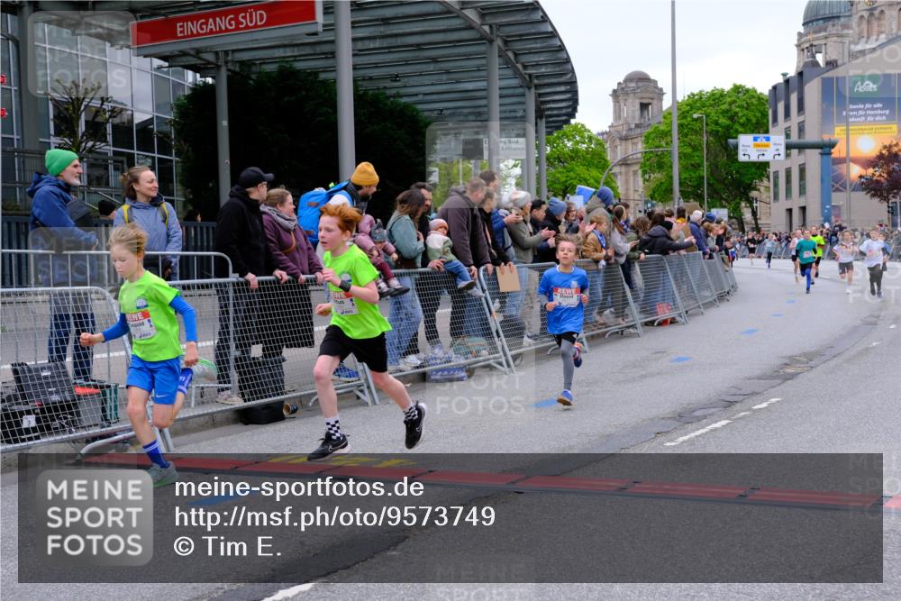 25.04.2026 - Das Zehntel Tim E. http://msf.ph/oto/9573749 25.04.2026 10:48:01 Ziel 5103, 5293, 5309, 5921, 6092, 6317, 6540, 8056, 8062, 8074 meine-sportfotos.de