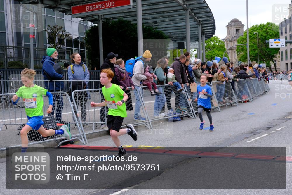 25.04.2026 - Das Zehntel Tim E. http://msf.ph/oto/9573751 25.04.2026 10:48:01 Ziel 5103, 5293, 5309, 5921, 6092, 6317, 6540, 8056, 8062, 8074 meine-sportfotos.de