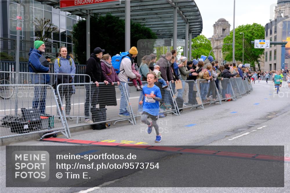 25.04.2026 - Das Zehntel Tim E. http://msf.ph/oto/9573754 25.04.2026 10:48:02 Ziel 5103, 5293, 5309, 5921, 6317, 6323, 6540, 6971, 7239, 8056, 8062, 8074 meine-sportfotos.de