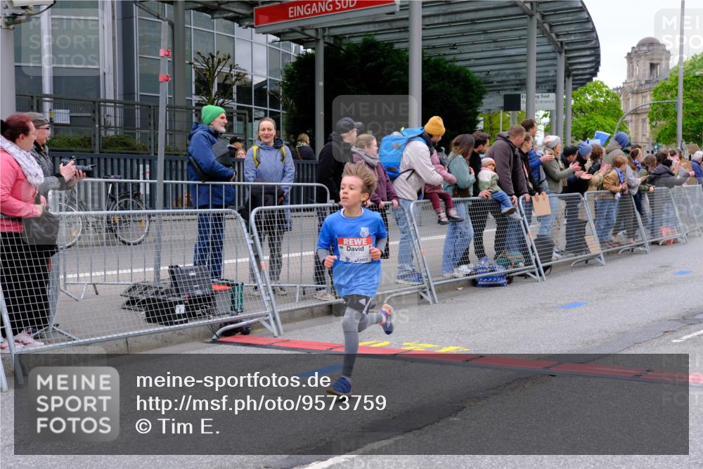 25.04.2026 - Das Zehntel Tim E. http://msf.ph/oto/9573759 25.04.2026 10:48:02 Ziel 5103, 5293, 5309, 5921, 6317, 6323, 6540, 6971, 7239, 8056, 8062, 8074 meine-sportfotos.de