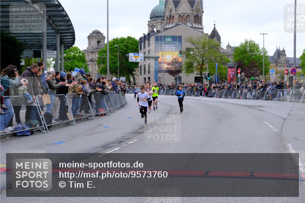 25.04.2026 - Das Zehntel Tim E. http://msf.ph/oto/9573760 25.04.2026 10:48:04 Ziel 5103, 5293, 5309, 5921, 6317, 6323, 6540, 6971, 7239, 8052, 8056, 8062, 8074 meine-sportfotos.de