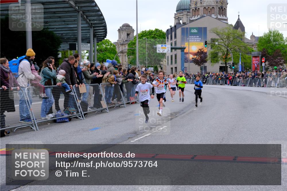 25.04.2026 - Das Zehntel Tim E. http://msf.ph/oto/9573764 25.04.2026 10:48:05 Ziel 5103, 5293, 5309, 5921, 6317, 6323, 6540, 6971, 7239, 8052, 8056, 8062, 8074 meine-sportfotos.de