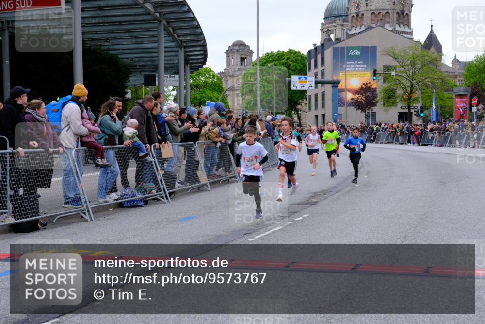 25.04.2026 - Das Zehntel Tim E. http://msf.ph/oto/9573767 25.04.2026 10:48:05 Ziel 5103, 5293, 5309, 5921, 6317, 6323, 6540, 6971, 7239, 8052, 8056, 8062, 8074 meine-sportfotos.de