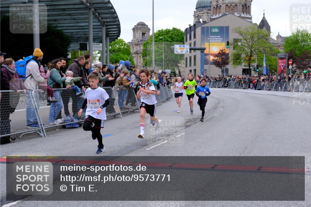 25.04.2026 - Das Zehntel Tim E. http://msf.ph/oto/9573771 25.04.2026 10:48:06 Ziel 5103, 5293, 5309, 5921, 6317, 6323, 6540, 6971, 7239, 8052, 8056, 8062, 8074 meine-sportfotos.de