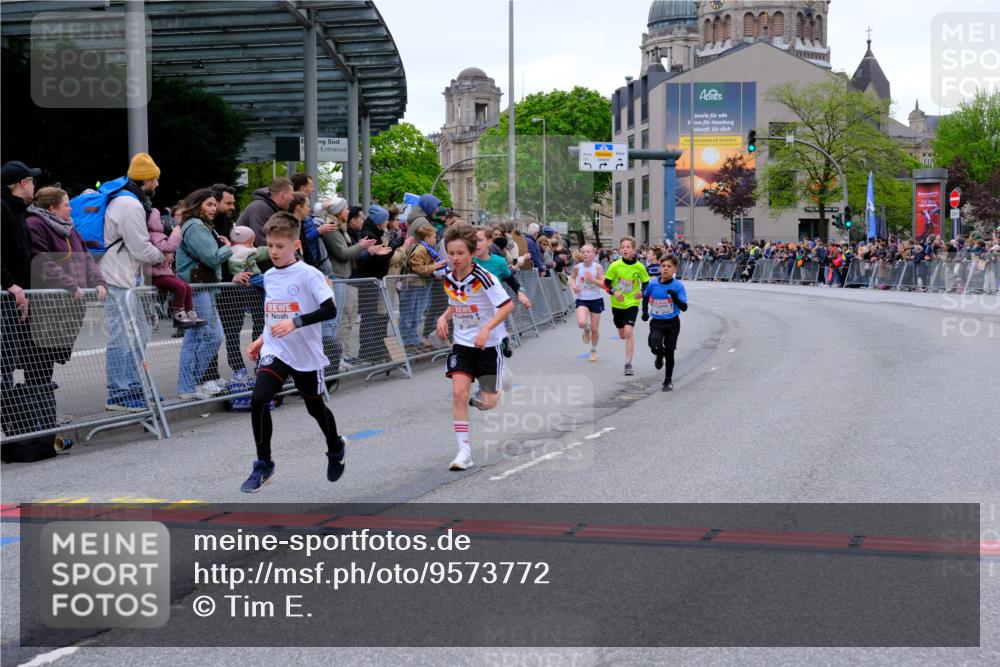 25.04.2026 - Das Zehntel Tim E. http://msf.ph/oto/9573772 25.04.2026 10:48:06 Ziel 5103, 5293, 5309, 5921, 6317, 6323, 6540, 6971, 7239, 8052, 8056, 8062, 8074 meine-sportfotos.de