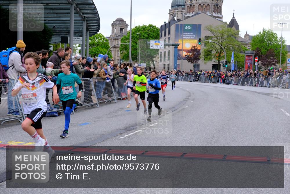25.04.2026 - Das Zehntel Tim E. http://msf.ph/oto/9573776 25.04.2026 10:48:07 Ziel 5103, 5293, 5309, 5921, 6317, 6323, 6971, 7239, 7549, 7624, 8052, 8062 meine-sportfotos.de
