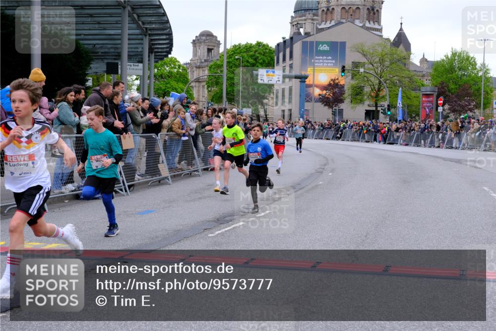 25.04.2026 - Das Zehntel Tim E. http://msf.ph/oto/9573777 25.04.2026 10:48:07 Ziel 5103, 5293, 5309, 5921, 6317, 6323, 6971, 7239, 7549, 7624, 8052, 8062 meine-sportfotos.de