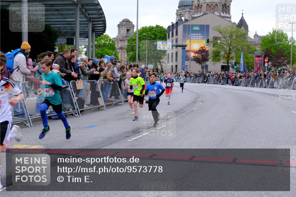 25.04.2026 - Das Zehntel Tim E. http://msf.ph/oto/9573778 25.04.2026 10:48:07 Ziel 5103, 5293, 5309, 5921, 6317, 6323, 6971, 7239, 7549, 7624, 8052, 8062 meine-sportfotos.de