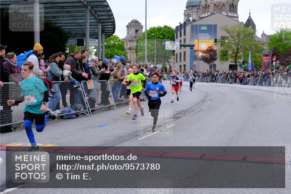 25.04.2026 - Das Zehntel Tim E. http://msf.ph/oto/9573780 25.04.2026 10:48:07 Ziel 5103, 5293, 5309, 5921, 6317, 6323, 6971, 7239, 7549, 7624, 8052, 8062 meine-sportfotos.de
