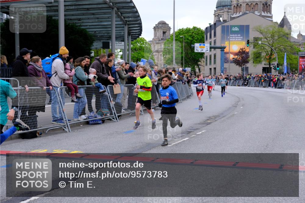 25.04.2026 - Das Zehntel Tim E. http://msf.ph/oto/9573783 25.04.2026 10:48:07 Ziel 5103, 5293, 5309, 5921, 6317, 6323, 6971, 7239, 7549, 7624, 8052, 8062 meine-sportfotos.de