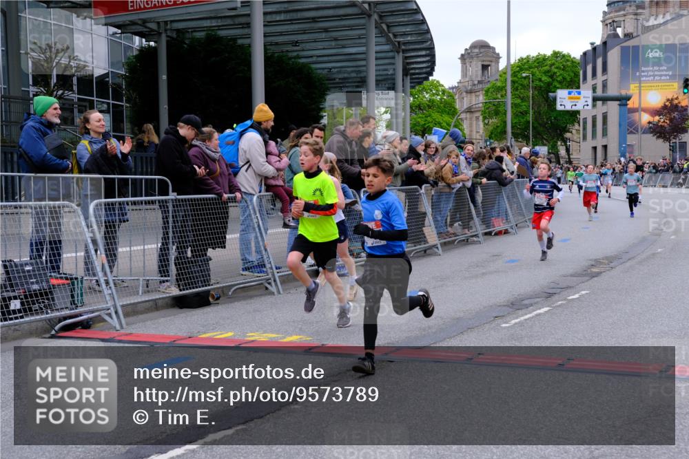 25.04.2026 - Das Zehntel Tim E. http://msf.ph/oto/9573789 25.04.2026 10:48:08 Ziel 5103, 5454, 5921, 6317, 6323, 6971, 7239, 7549, 7624, 8052, 8062 meine-sportfotos.de