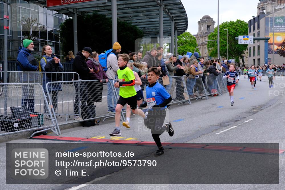 25.04.2026 - Das Zehntel Tim E. http://msf.ph/oto/9573790 25.04.2026 10:48:08 Ziel 5103, 5454, 5921, 6317, 6323, 6971, 7239, 7549, 7624, 8052, 8062 meine-sportfotos.de