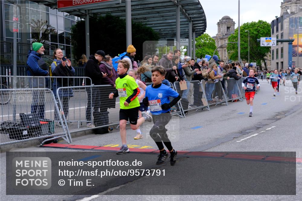 25.04.2026 - Das Zehntel Tim E. http://msf.ph/oto/9573791 25.04.2026 10:48:08 Ziel 5103, 5454, 5921, 6317, 6323, 6971, 7239, 7549, 7624, 8052, 8062 meine-sportfotos.de