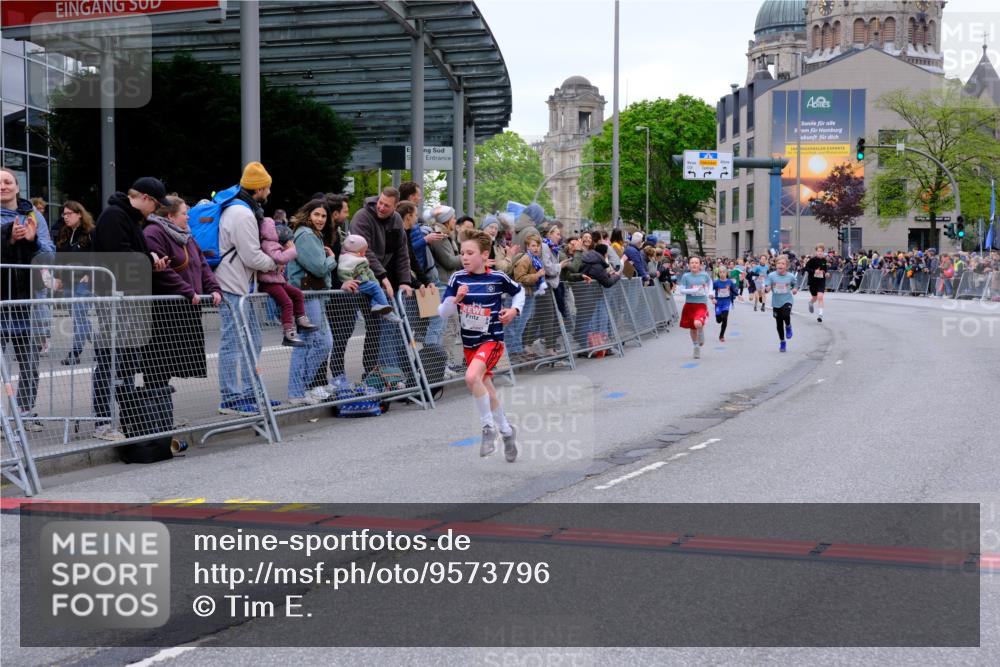 25.04.2026 - Das Zehntel Tim E. http://msf.ph/oto/9573796 25.04.2026 10:48:09 Ziel 5103, 5454, 5502, 5921, 6323, 6971, 7239, 7549, 7624, 8052, 8062 meine-sportfotos.de