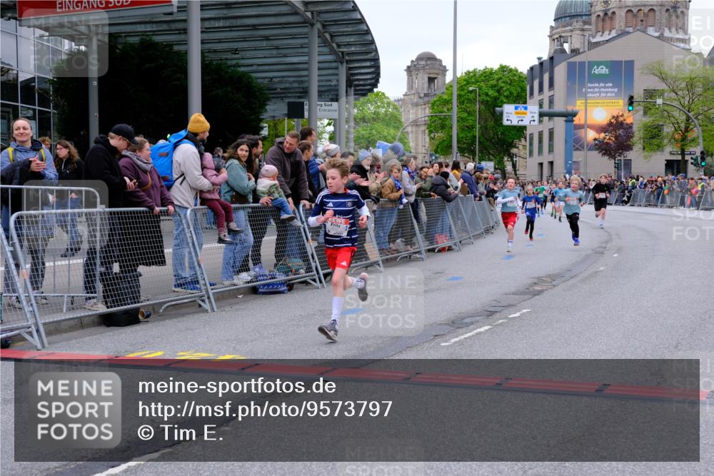 25.04.2026 - Das Zehntel Tim E. http://msf.ph/oto/9573797 25.04.2026 10:48:09 Ziel 5103, 5454, 5502, 5921, 6323, 6971, 7239, 7549, 7624, 8052, 8062 meine-sportfotos.de