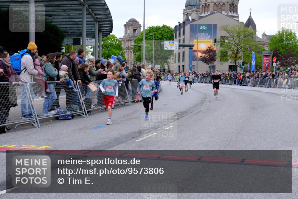 25.04.2026 - Das Zehntel Tim E. http://msf.ph/oto/9573806 25.04.2026 10:48:12 Ziel 5103, 5454, 5502, 5921, 6323, 6685, 6889, 6971, 7239, 7549, 7624, 8052, 8062 meine-sportfotos.de