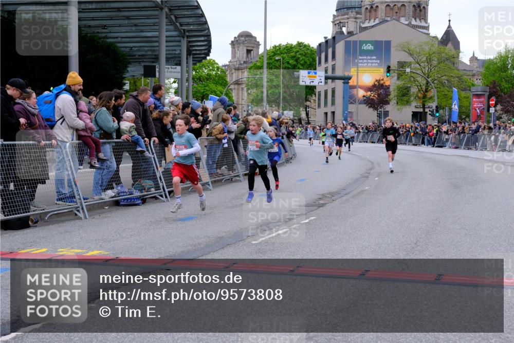 25.04.2026 - Das Zehntel Tim E. http://msf.ph/oto/9573808 25.04.2026 10:48:12 Ziel 5103, 5454, 5502, 5921, 6323, 6685, 6889, 6971, 7239, 7549, 7624, 8052, 8062 meine-sportfotos.de