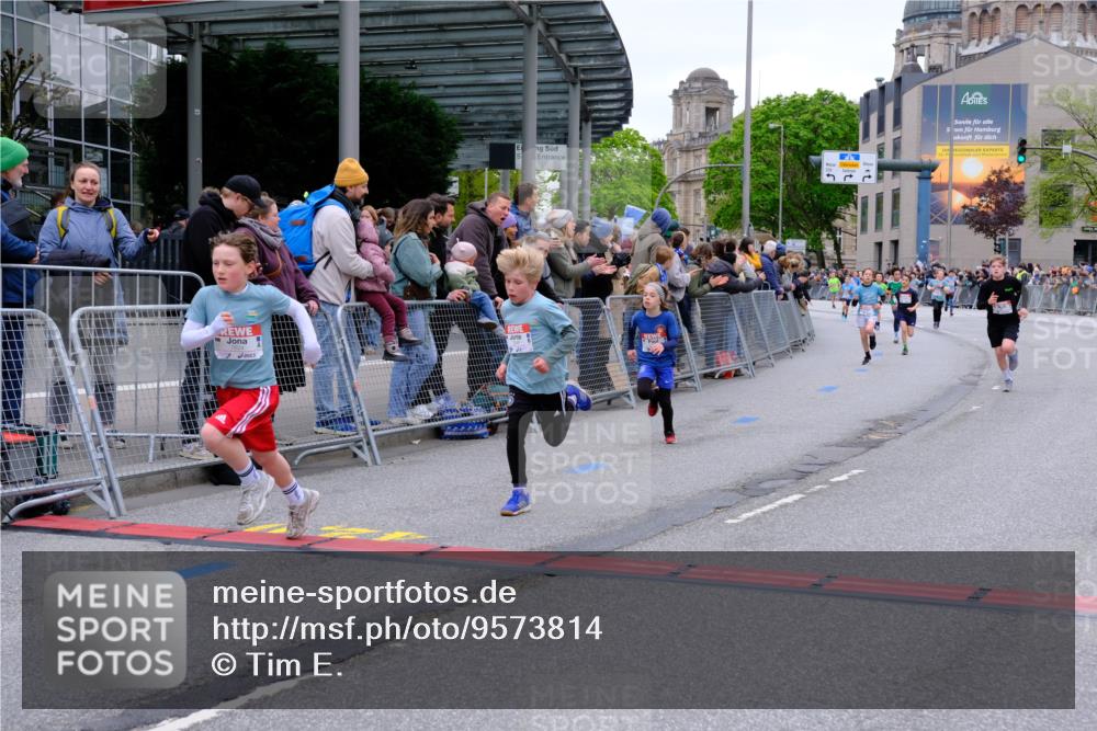25.04.2026 - Das Zehntel Tim E. http://msf.ph/oto/9573814 25.04.2026 10:48:13 Ziel 5454, 5502, 5905, 5921, 6323, 6685, 6889, 6971, 7239, 7549, 7588, 7624, 8052 meine-sportfotos.de