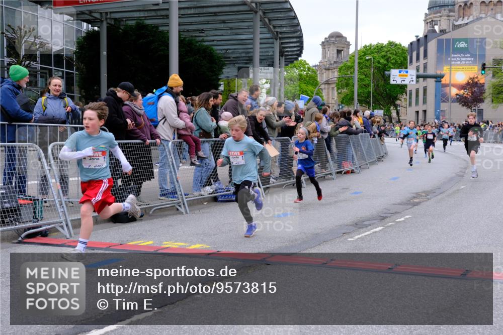 25.04.2026 - Das Zehntel Tim E. http://msf.ph/oto/9573815 25.04.2026 10:48:13 Ziel 5454, 5502, 5905, 5921, 6323, 6685, 6889, 6971, 7239, 7549, 7588, 7624, 8052 meine-sportfotos.de