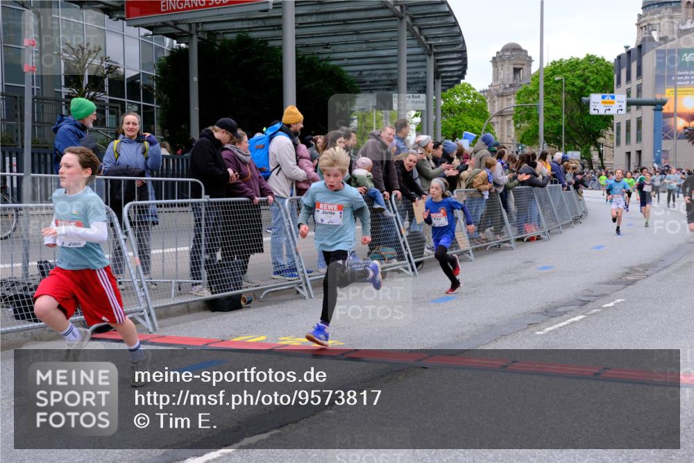 25.04.2026 - Das Zehntel Tim E. http://msf.ph/oto/9573817 25.04.2026 10:48:13 Ziel 5454, 5502, 5905, 5921, 6323, 6685, 6889, 6971, 7239, 7549, 7588, 7624, 8052 meine-sportfotos.de