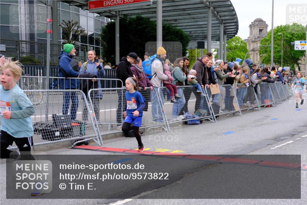 25.04.2026 - Das Zehntel Tim E. http://msf.ph/oto/9573822 25.04.2026 10:48:14 Ziel 5454, 5502, 5905, 6323, 6685, 6889, 6971, 7239, 7315, 7549, 7588, 7624, 8052 meine-sportfotos.de