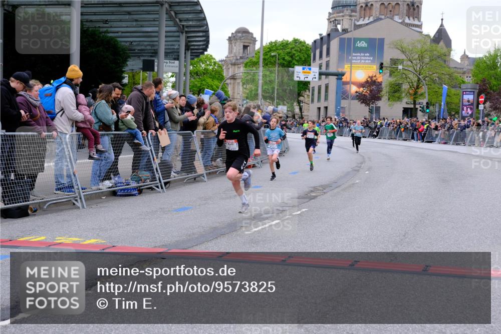 25.04.2026 - Das Zehntel Tim E. http://msf.ph/oto/9573825 25.04.2026 10:48:15 Ziel 5454, 5502, 5905, 6685, 6889, 7315, 7549, 7588, 7604, 7624, 8052 meine-sportfotos.de