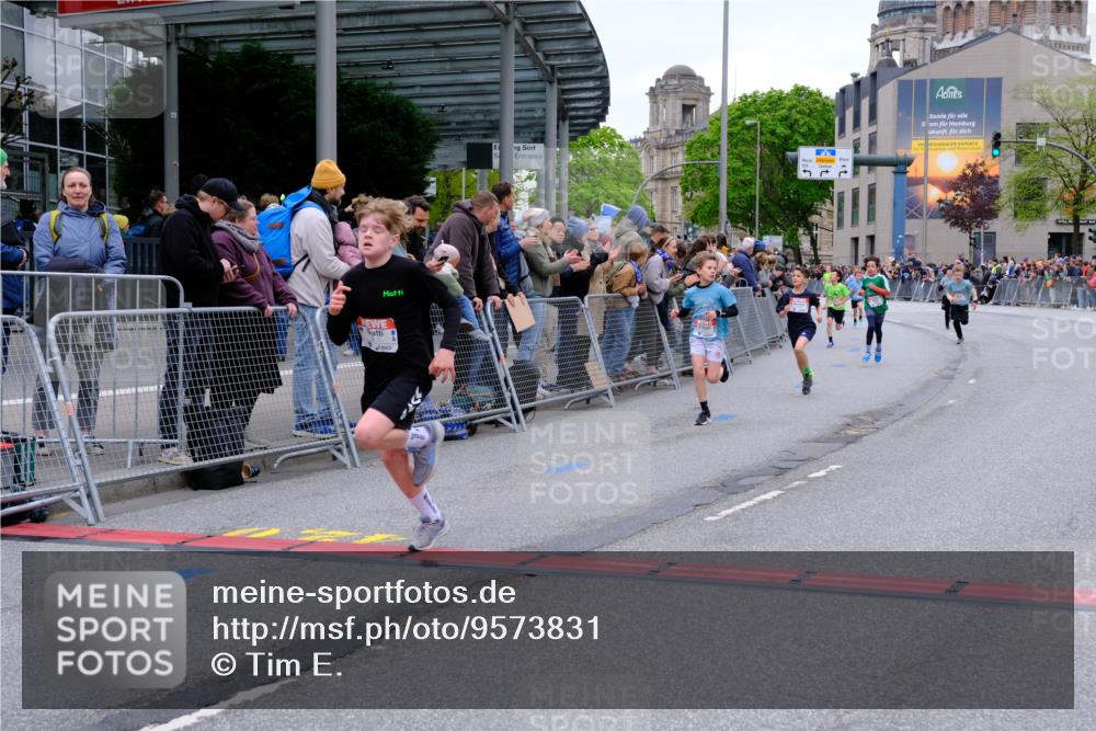25.04.2026 - Das Zehntel Tim E. http://msf.ph/oto/9573831 25.04.2026 10:48:15 Ziel 5454, 5502, 5905, 6685, 6889, 7315, 7549, 7588, 7604, 7624, 8052 meine-sportfotos.de