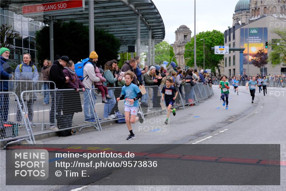 25.04.2026 - Das Zehntel Tim E. http://msf.ph/oto/9573836 25.04.2026 10:48:16 Ziel 5454, 5502, 5905, 6685, 6889, 6906, 7315, 7549, 7588, 7604, 7624, 8052 meine-sportfotos.de