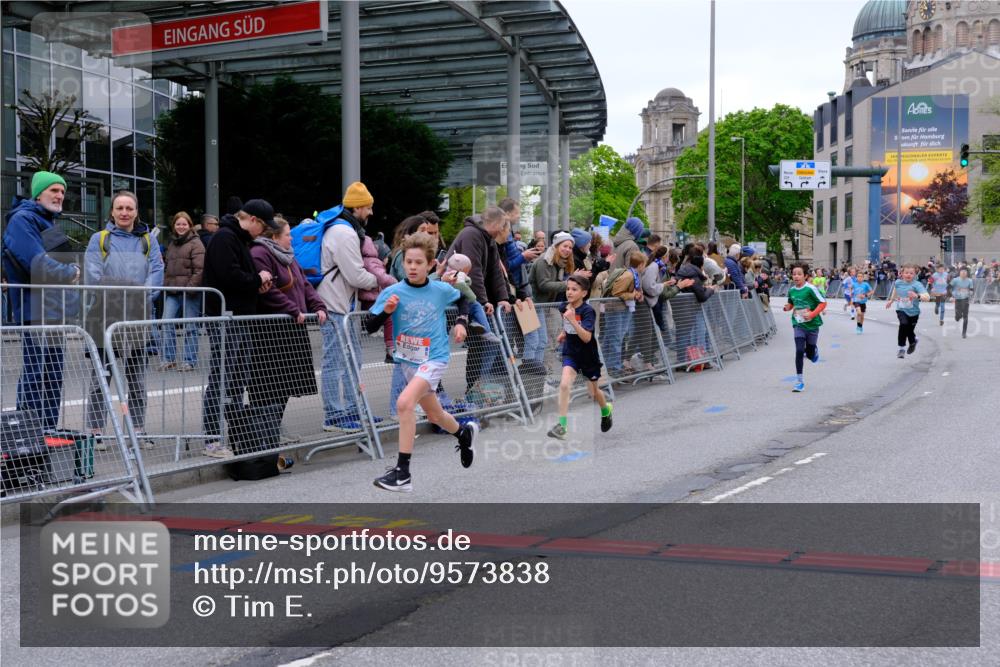 25.04.2026 - Das Zehntel Tim E. http://msf.ph/oto/9573838 25.04.2026 10:48:17 Ziel 5454, 5502, 5905, 6685, 6889, 6906, 7315, 7549, 7588, 7604, 7624, 7696 meine-sportfotos.de