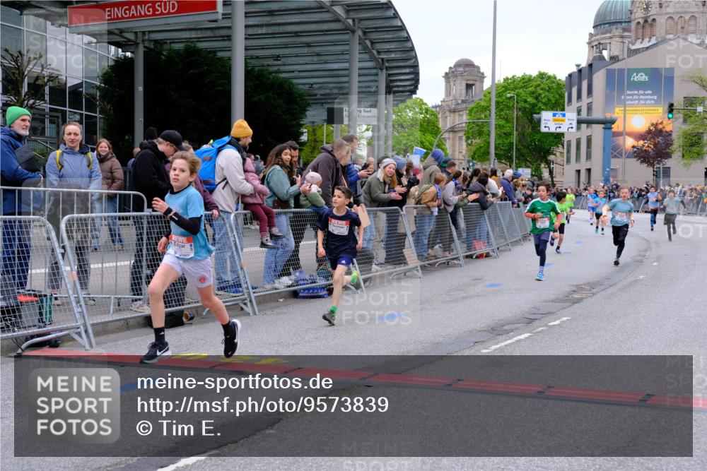 25.04.2026 - Das Zehntel Tim E. http://msf.ph/oto/9573839 25.04.2026 10:48:17 Ziel 5454, 5502, 5905, 6685, 6889, 6906, 7315, 7549, 7588, 7604, 7624, 7696 meine-sportfotos.de