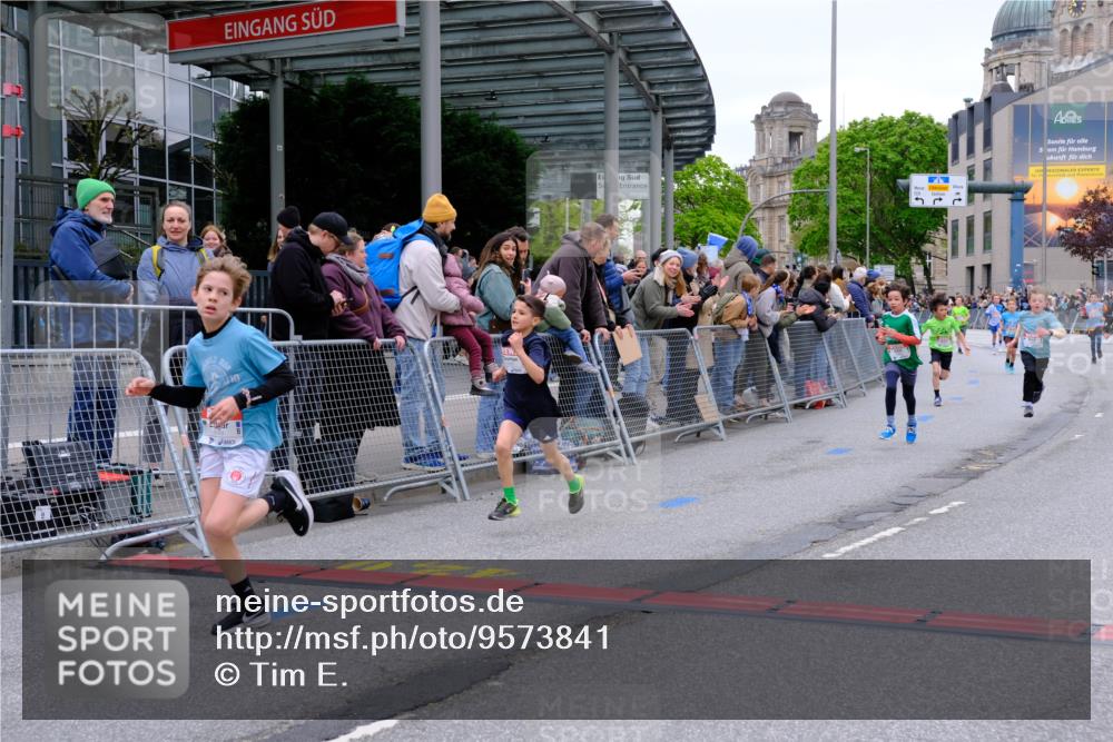 25.04.2026 - Das Zehntel Tim E. http://msf.ph/oto/9573841 25.04.2026 10:48:17 Ziel 5454, 5502, 5905, 6685, 6889, 6906, 7315, 7549, 7588, 7604, 7624, 7696 meine-sportfotos.de
