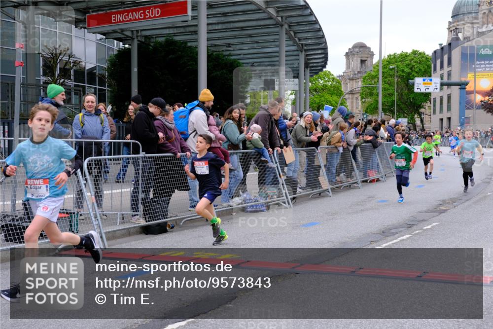25.04.2026 - Das Zehntel Tim E. http://msf.ph/oto/9573843 25.04.2026 10:48:17 Ziel 5454, 5502, 5905, 6685, 6889, 6906, 7315, 7549, 7588, 7604, 7624, 7696 meine-sportfotos.de