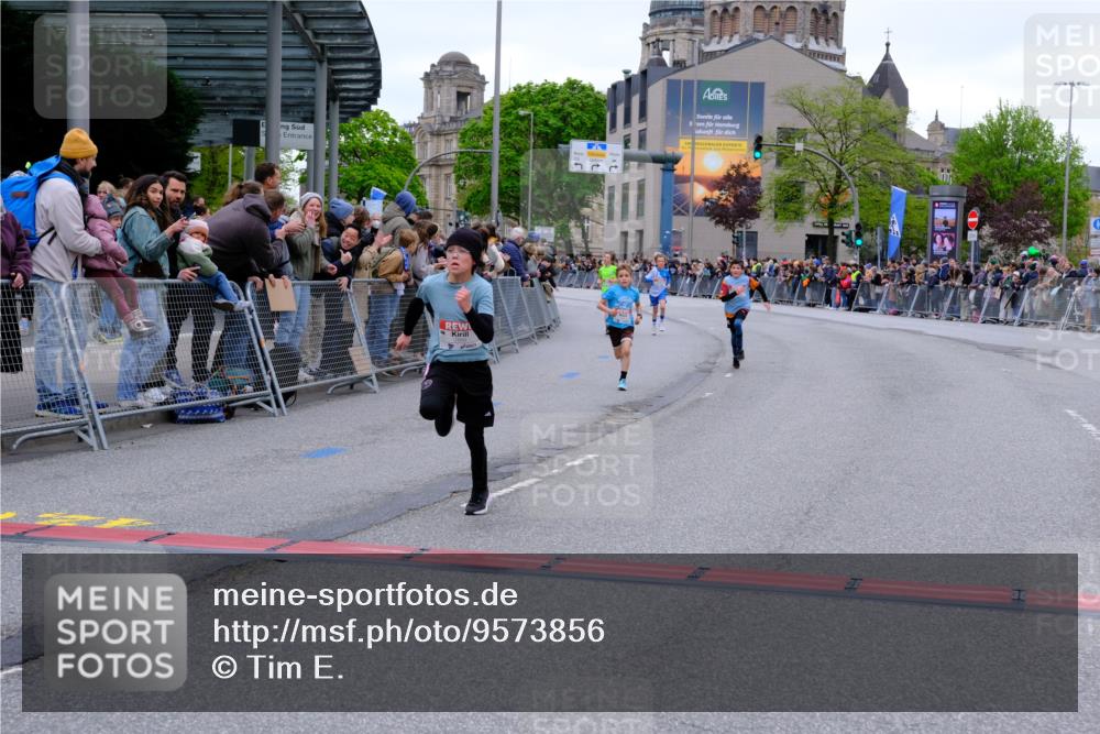 25.04.2026 - Das Zehntel Tim E. http://msf.ph/oto/9573856 25.04.2026 10:48:20 Ziel 5299, 5454, 5502, 5905, 6685, 6889, 6906, 7315, 7588, 7604, 7696, 7738 meine-sportfotos.de