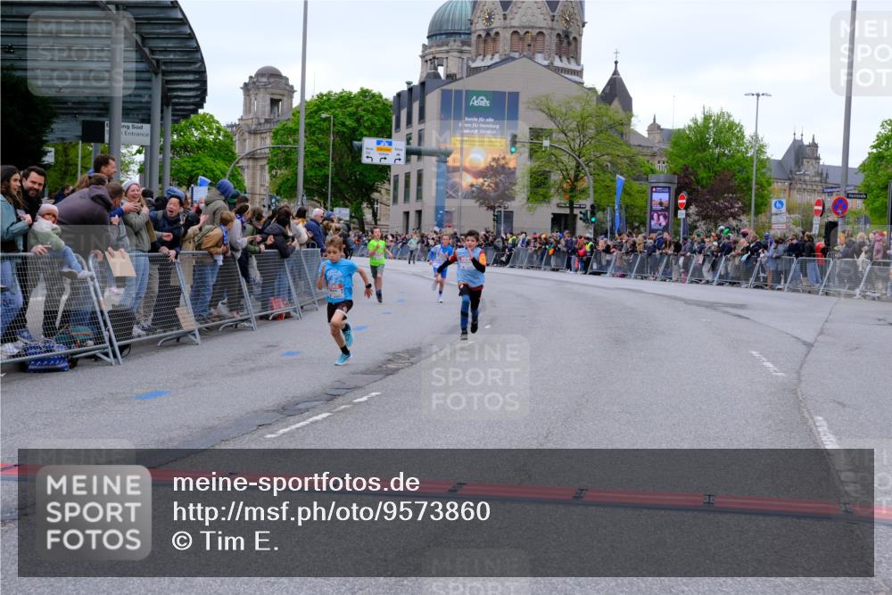 25.04.2026 - Das Zehntel Tim E. http://msf.ph/oto/9573860 25.04.2026 10:48:21 Ziel 5299, 5502, 5905, 6685, 6889, 6906, 7315, 7588, 7604, 7696, 7738 meine-sportfotos.de