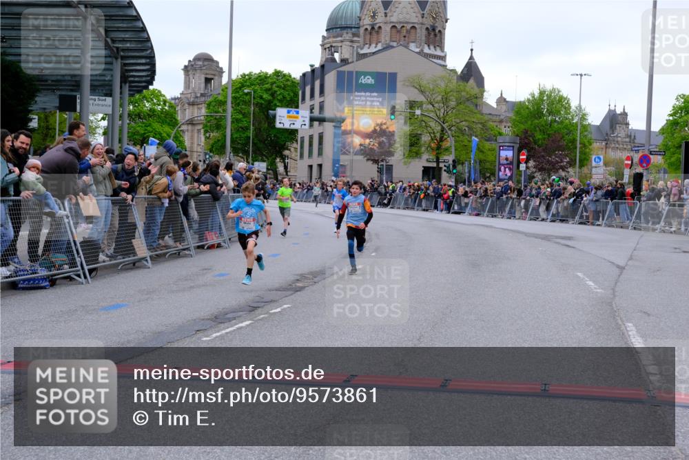 25.04.2026 - Das Zehntel Tim E. http://msf.ph/oto/9573861 25.04.2026 10:48:21 Ziel 5299, 5502, 5905, 6685, 6889, 6906, 7315, 7588, 7604, 7696, 7738 meine-sportfotos.de