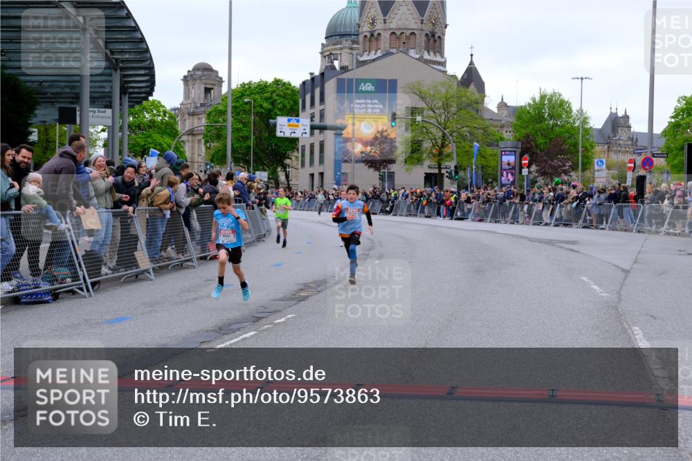 25.04.2026 - Das Zehntel Tim E. http://msf.ph/oto/9573863 25.04.2026 10:48:22 Ziel 5299, 5905, 6685, 6889, 6906, 7315, 7588, 7604, 7696, 7738 meine-sportfotos.de