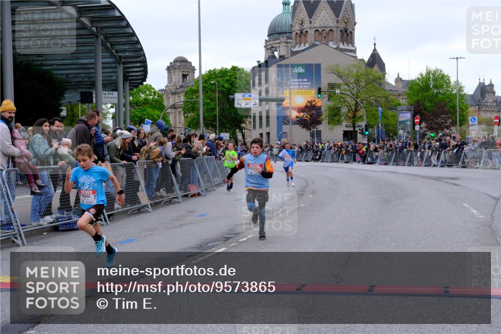 25.04.2026 - Das Zehntel Tim E. http://msf.ph/oto/9573865 25.04.2026 10:48:22 Ziel 5299, 5905, 6685, 6889, 6906, 7315, 7588, 7604, 7696, 7738 meine-sportfotos.de