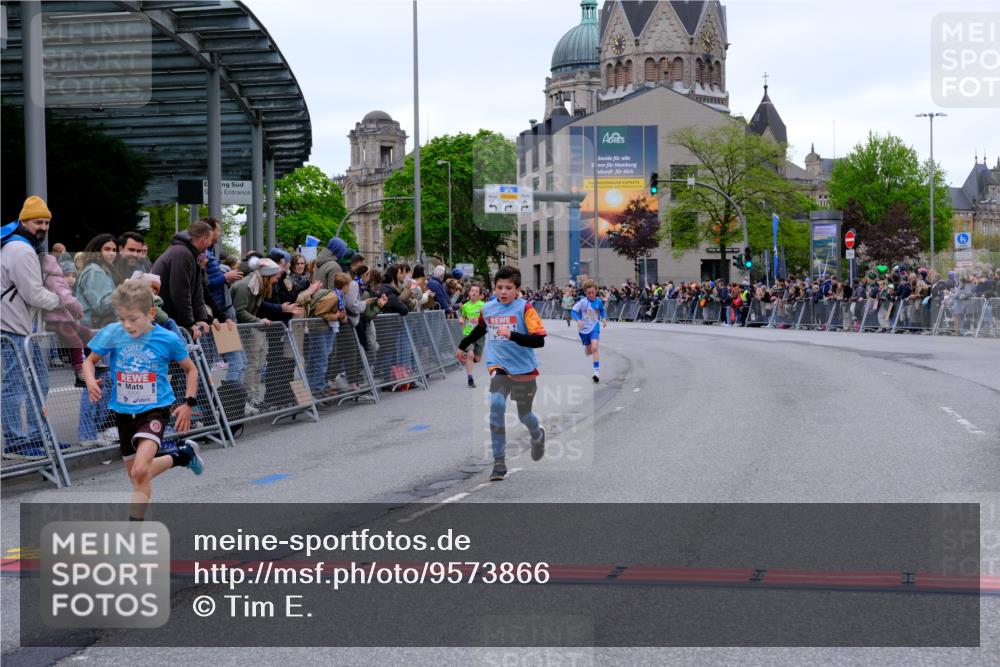25.04.2026 - Das Zehntel Tim E. http://msf.ph/oto/9573866 25.04.2026 10:48:22 Ziel 5299, 5905, 6685, 6889, 6906, 7315, 7588, 7604, 7696, 7738 meine-sportfotos.de