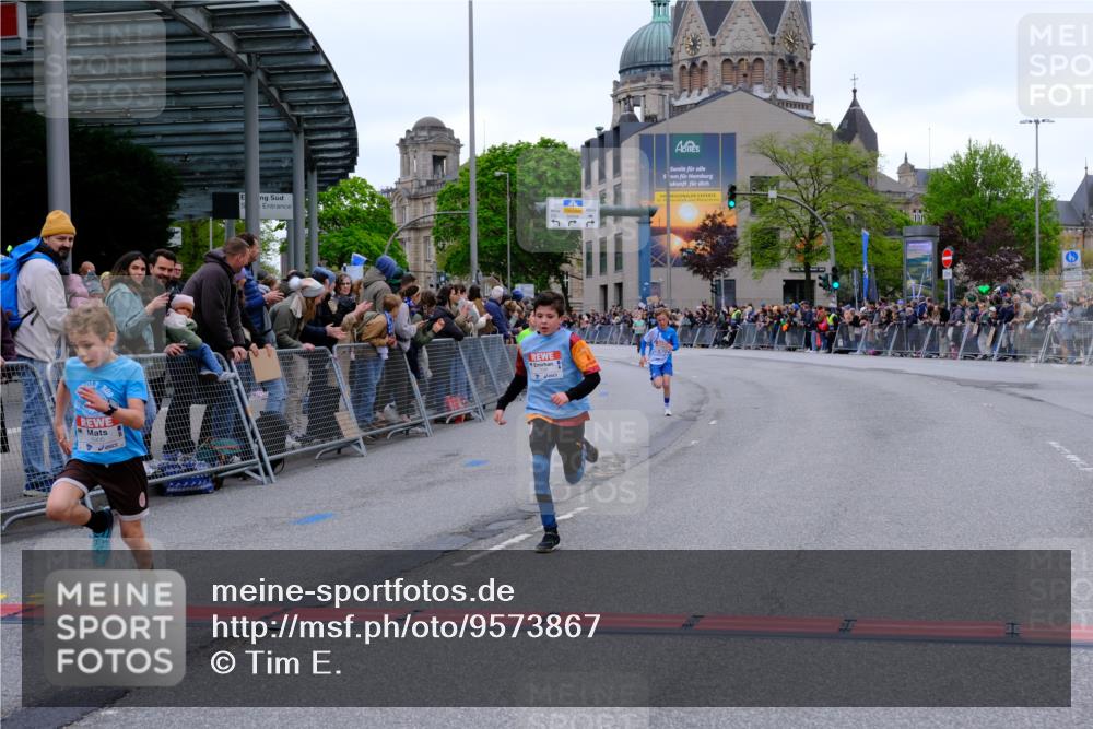 25.04.2026 - Das Zehntel Tim E. http://msf.ph/oto/9573867 25.04.2026 10:48:22 Ziel 5299, 5905, 6685, 6889, 6906, 7315, 7588, 7604, 7696, 7738 meine-sportfotos.de