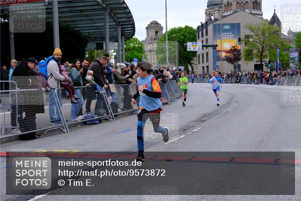 25.04.2026 - Das Zehntel Tim E. http://msf.ph/oto/9573872 25.04.2026 10:48:23 Ziel 5299, 5905, 6685, 6889, 6906, 7315, 7588, 7604, 7696, 7738 meine-sportfotos.de