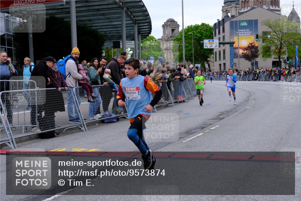 25.04.2026 - Das Zehntel Tim E. http://msf.ph/oto/9573874 25.04.2026 10:48:23 Ziel 5299, 5905, 6685, 6889, 6906, 7315, 7588, 7604, 7696, 7738 meine-sportfotos.de