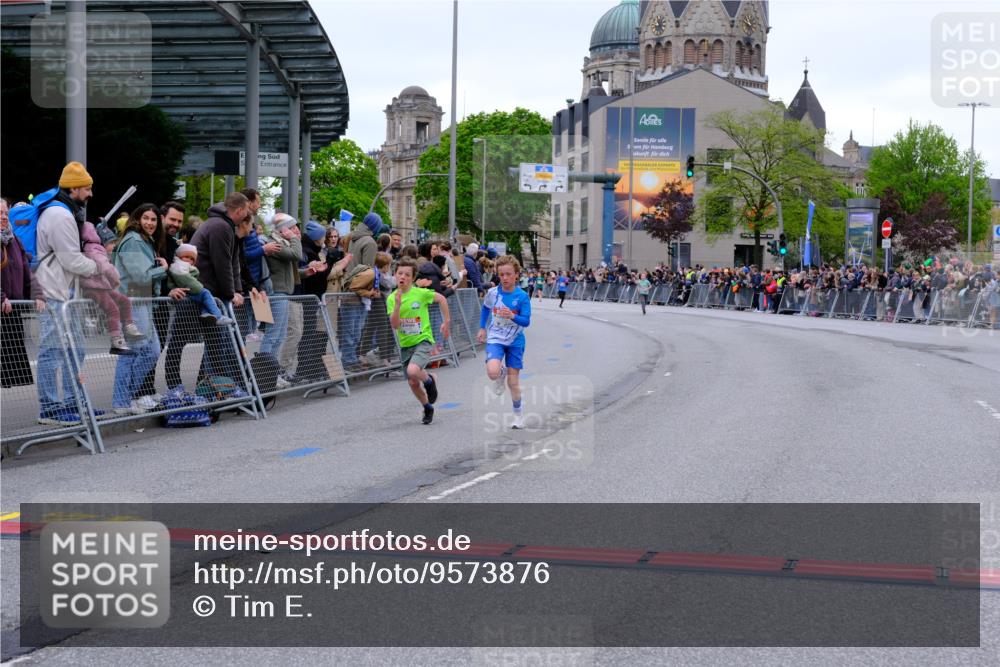 25.04.2026 - Das Zehntel Tim E. http://msf.ph/oto/9573876 25.04.2026 10:48:24 Ziel 5299, 5905, 6906, 7315, 7588, 7604, 7696, 7738 meine-sportfotos.de