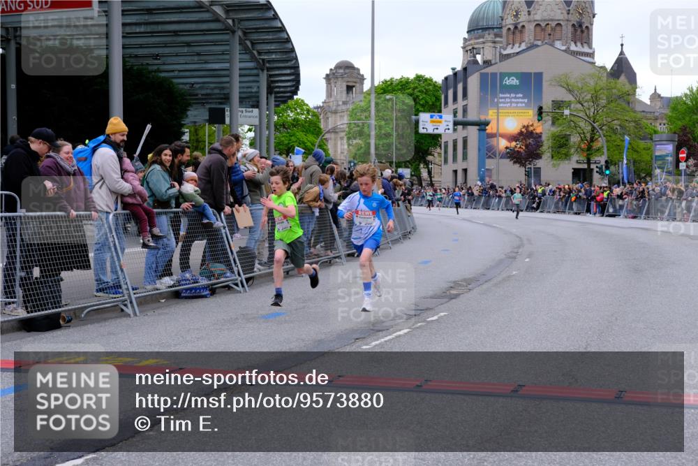 25.04.2026 - Das Zehntel Tim E. http://msf.ph/oto/9573880 25.04.2026 10:48:25 Ziel 5299, 5905, 6906, 7315, 7588, 7604, 7696, 7738 meine-sportfotos.de
