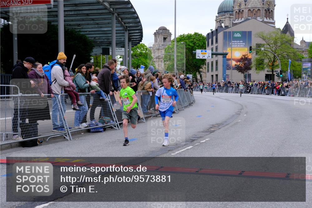 25.04.2026 - Das Zehntel Tim E. http://msf.ph/oto/9573881 25.04.2026 10:48:25 Ziel 5299, 5905, 6906, 7315, 7588, 7604, 7696, 7738 meine-sportfotos.de